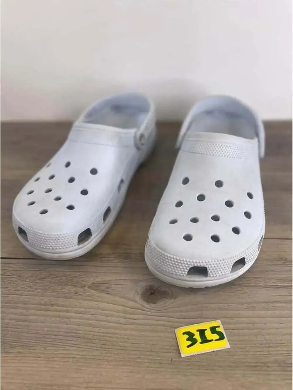 Crocs Classic Clogs Light Blue Mens Size 12 Slip On Comfort Shoes